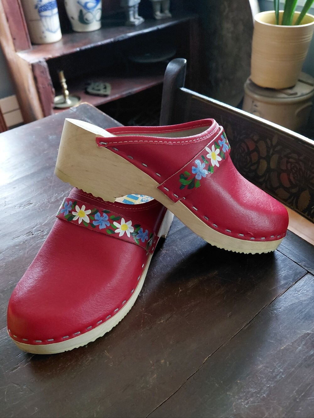 Tessa Clogs Sweden red hand painted floral leather wooden shoes Womens 6 EU 36